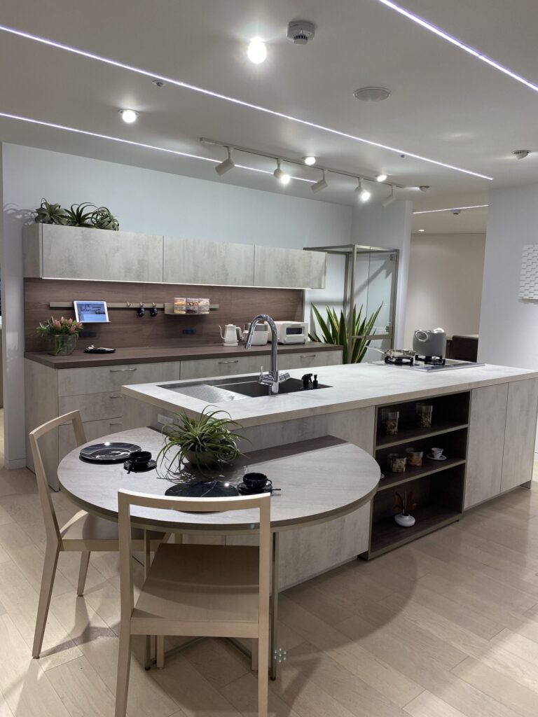 graftektショールームにて撮影